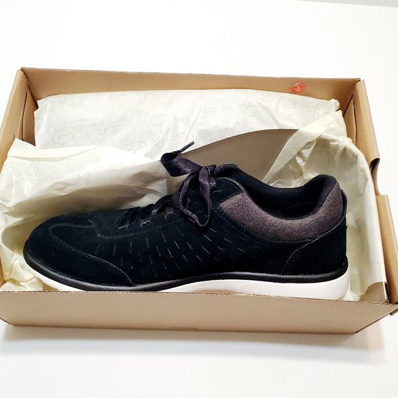 UGG W Victoria Perforated Suede Sneakers Black Sz 9 NWB - Picture 12 of 12